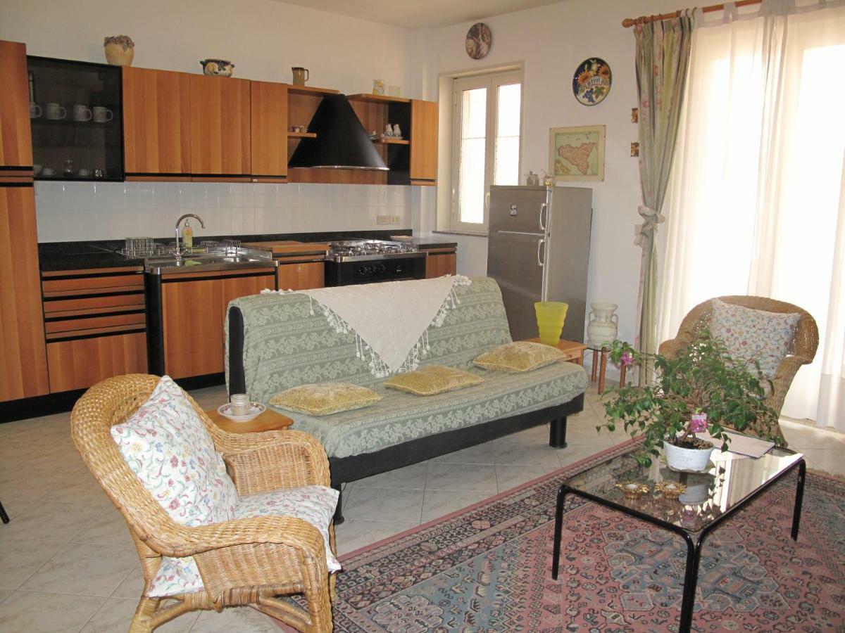 Sicily For You Apartment 阿奇雷亚莱 外观 照片